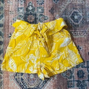 Forever 21 leafy print shorts!